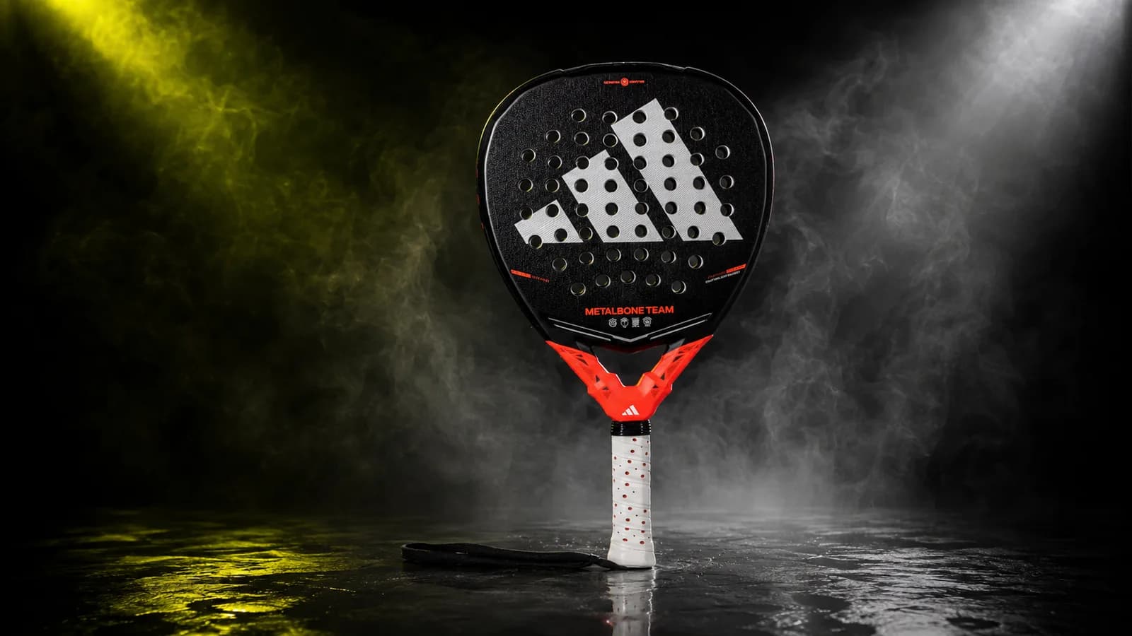Adidas Metalbone Team 2026 padelracket — getest door RacketKopen.nl